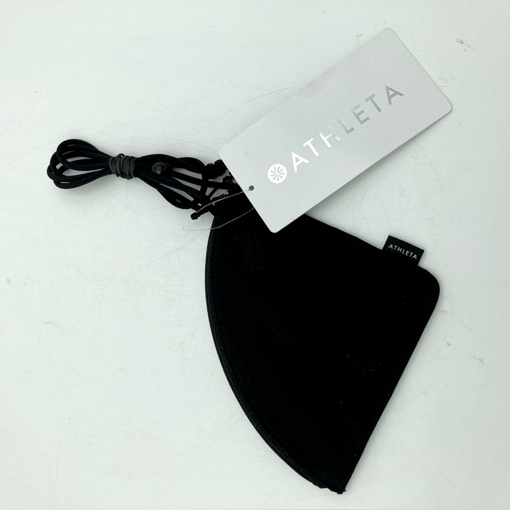 NWT Athleta Black Face Mask Holder